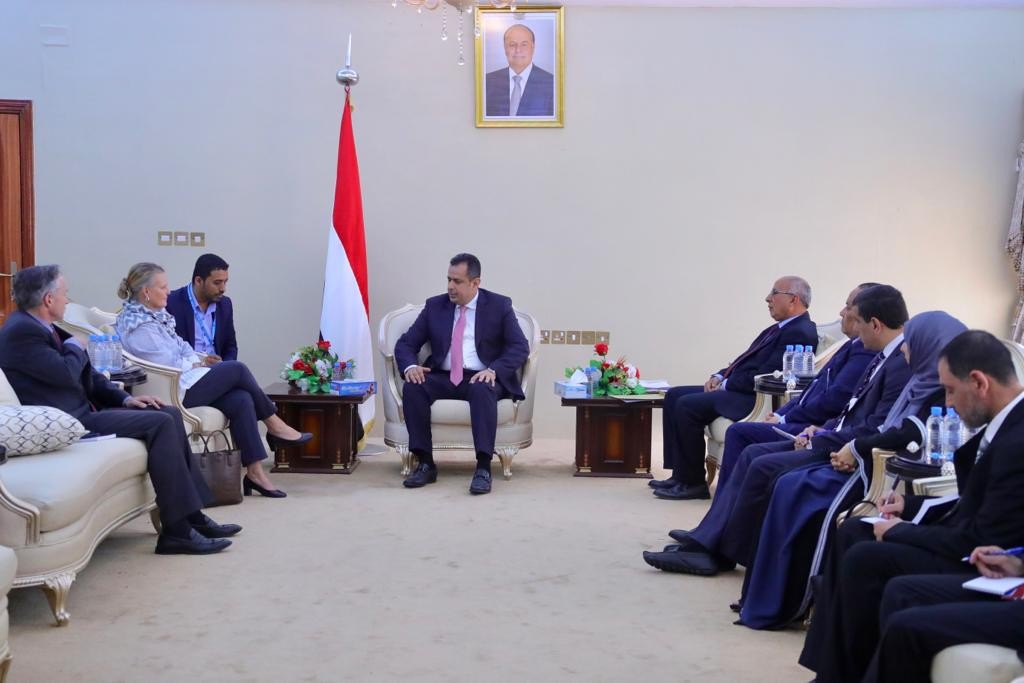 رئيس الوزراء: مليشيا الحوثي غير جادة في الوصول إلى سلام حقيقي