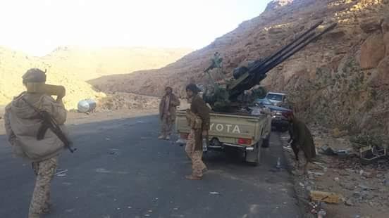  شاهد السلاح الجديد الذي دخل خط المواجهات بفرضة نهم شرق صنعاء (صورة )