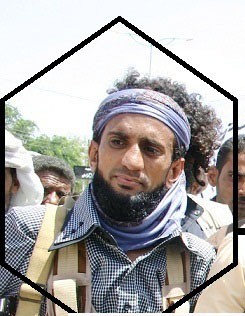 شاهد الصورة : خلافات حادة بين تنظيم القاعدة بسبب تنصيب شقيق بلعيدي زعيما للتنظيم 