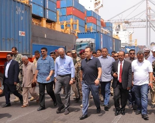الحكومة تؤكد حصرها على الاستفادة من امكانات ميناء عدن لدعم الاقتصاد 