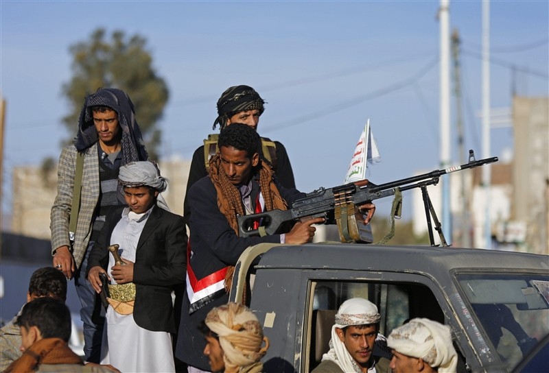 مليشيا الحوثي تواصل خرق الهدنة الهشة.. وتقصف منازل المدنيين في حيس والتحيتا