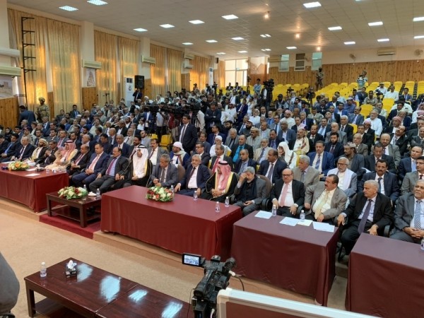 السفير الأمريكي: انعقاد مجلس النواب اليمني يرمز إلى تقدم العملية السياسية