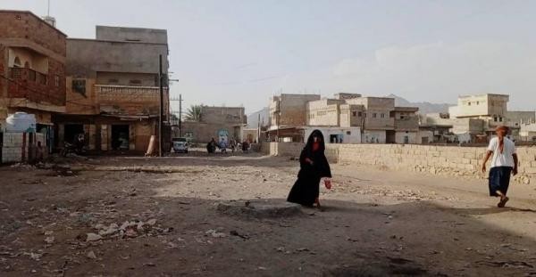 الحديدة.. قصف حوثي بمختلف الأسلحة يطال الأحياء السكنية بمديرية "حيس"