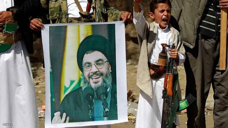 أطفال ونساء الحديدة يخضعون لتدريبات مكثفة على يد خبراء من حزب الله في انتهاك واضح للأعراف والمواثيق الدولية