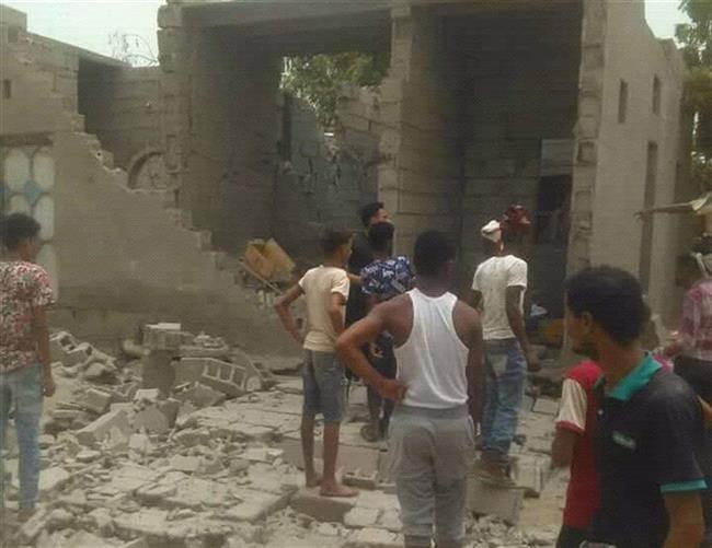 مليشيا الحوثي تصعد من خروقاتها لهدنة الحديدة وتقصف الأحياء السكنية بالتحيتا