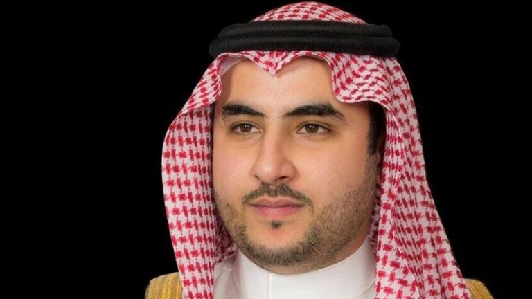 الأمير خالد بن سلمان يؤكد لـ"غريفيث" دعم السعودية للحل السياسي في اليمن
