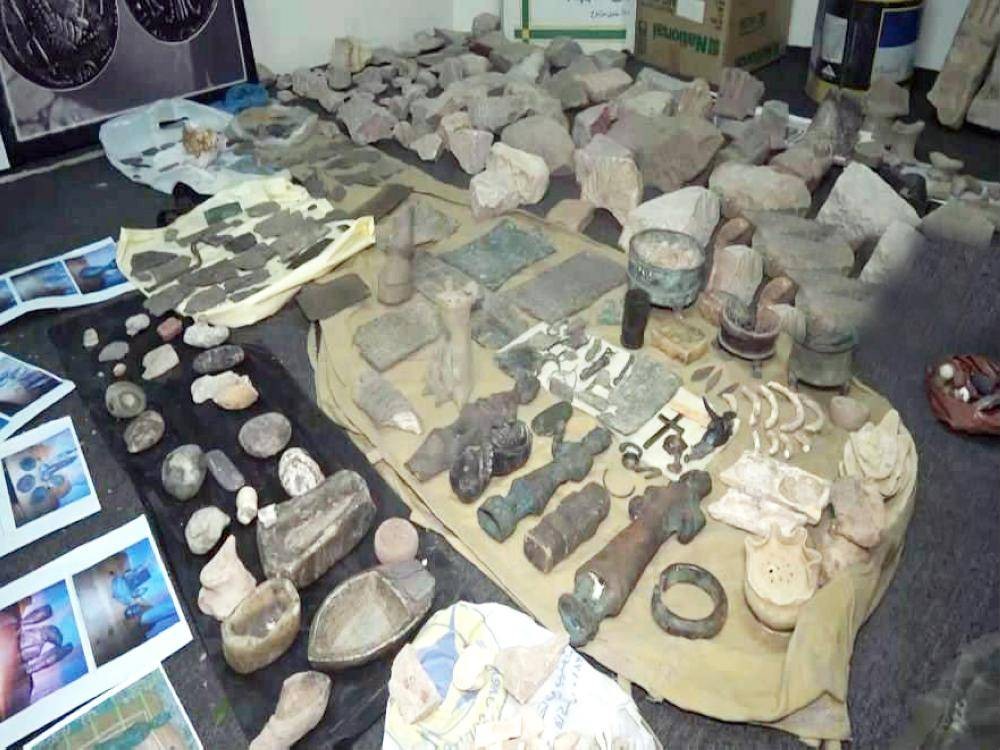 مليشيا الحوثي تنهب متحف "الصالح" وتتاجر بالآثار