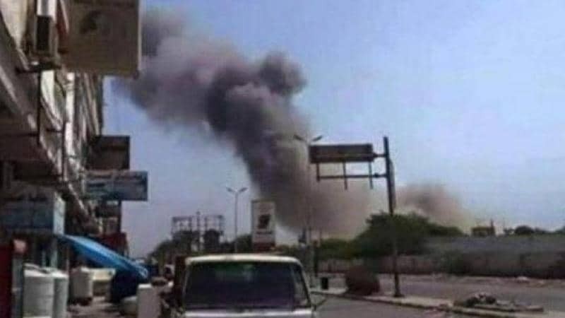 قصف حوثي على أحياء الحديدة وإصابة مدنيين