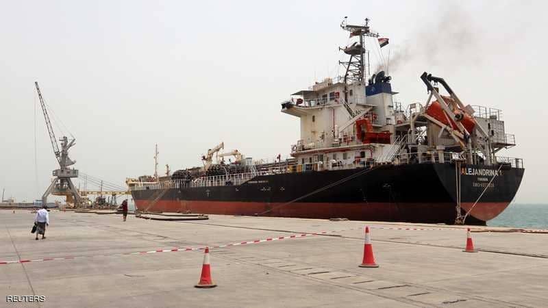 التحالف يصدر 24 تصريحاً لسفن متجهة للموانئ اليمنية