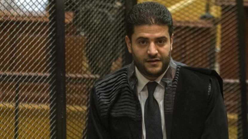 القضاء المصري يقل حبس نجل مرسي لثلاث سنوات