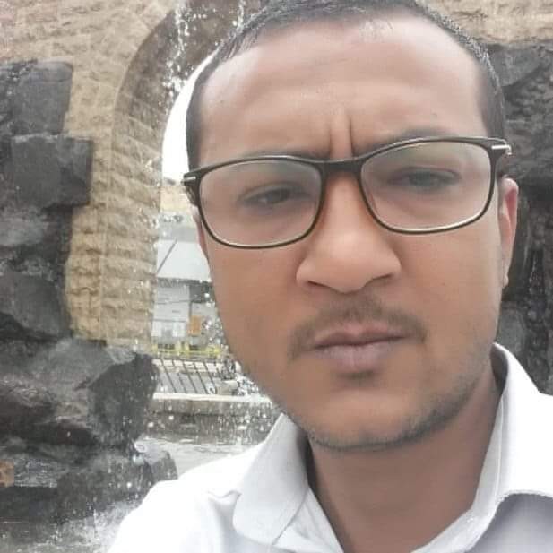 وفاة الصحفي اليمني غمدان الدقيمي بعد معاناة مع المرض بصنعاء