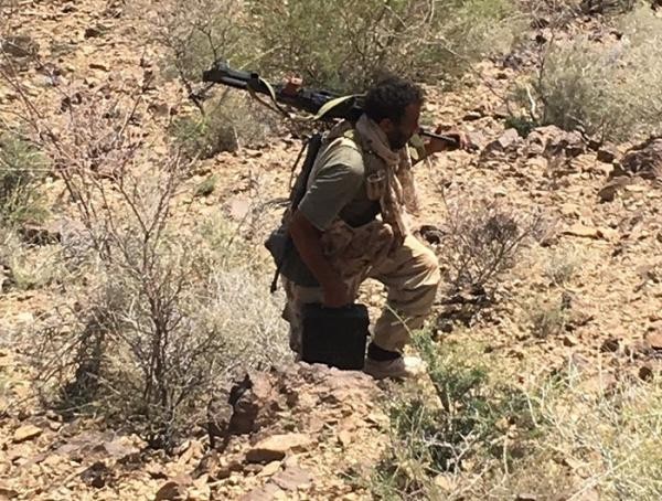 الجيش الوطني يهاجم مواقع مليشيا الحوثي غربي تعز